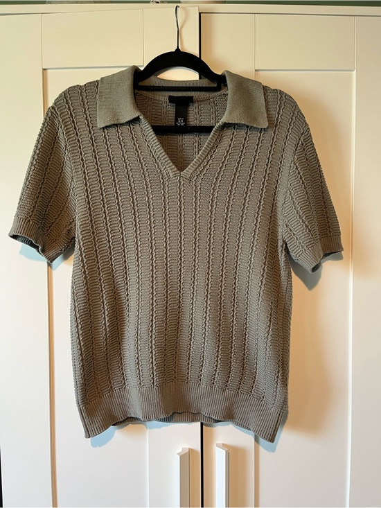 H&M Other - H&M Men's V-Neck Short-Sleeve Knit Sweater